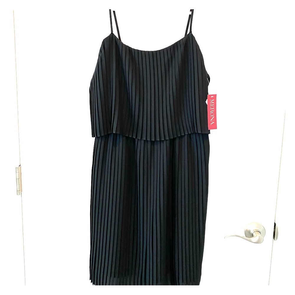 Black ruffle pleated dress